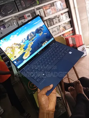 Laptop HP Dragonfly G1 16GB Intel Core i5 SSD 256GB