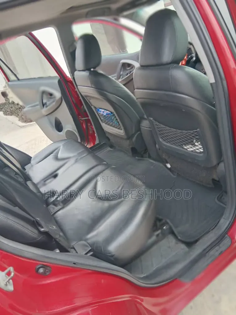 Toyota RAV4 2012 Red