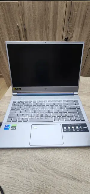 Laptop Acer Predator Triton 300 SE 16GB Intel Core i7 SSD 512GB