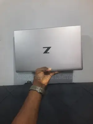 Laptop HP ZBook Studio G8 16GB Intel Core i7 SSD 512GB