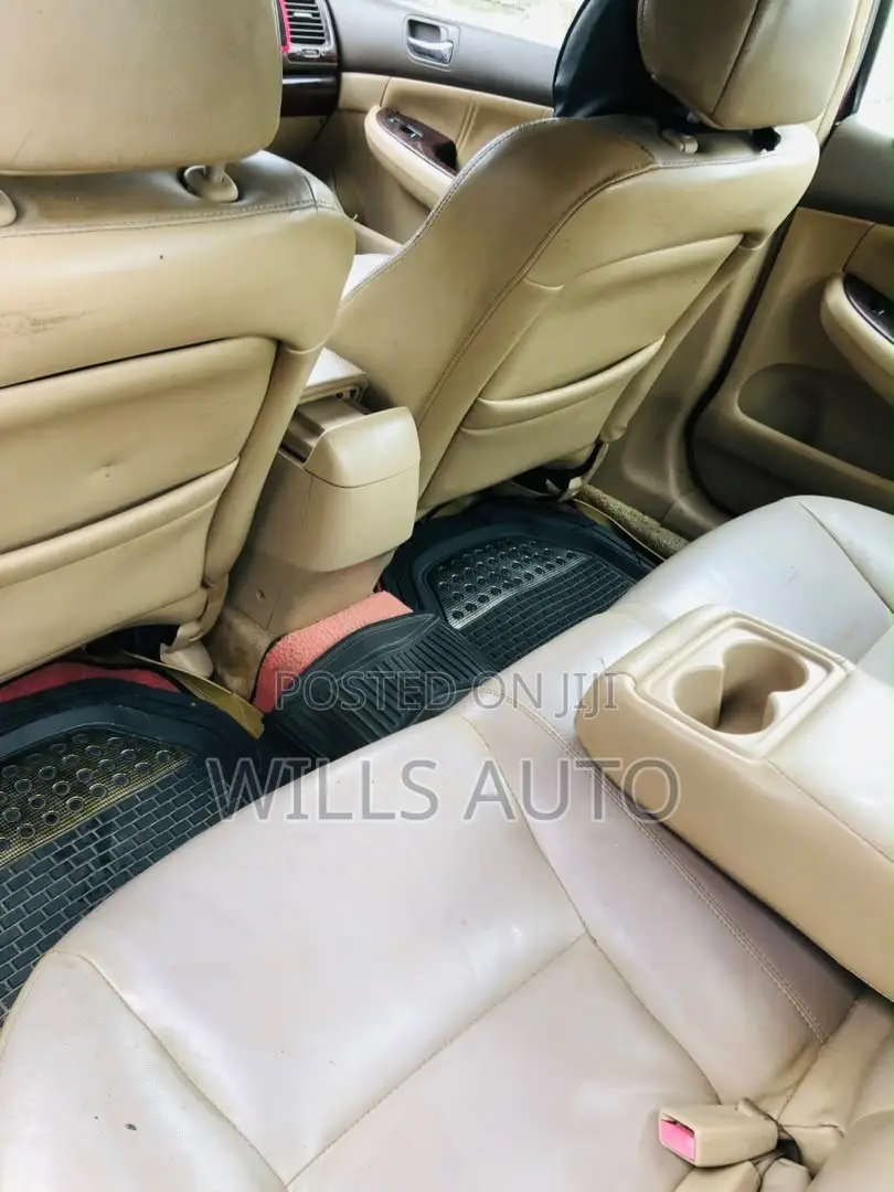 Honda Accord 2006 Red