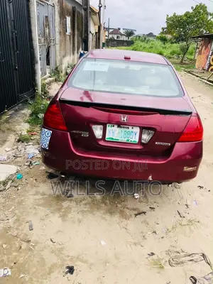 Honda Accord 2006 Red