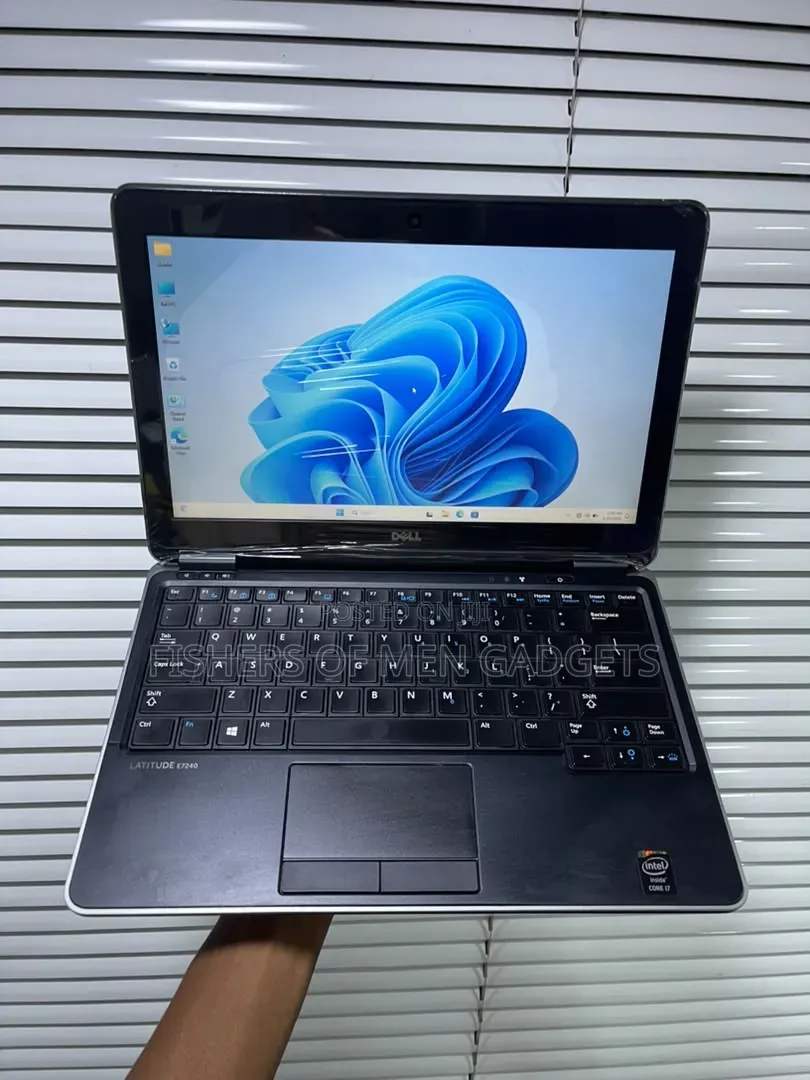 Laptop Dell Latitude E7240 8GB Intel Core i7 SSD 128GB