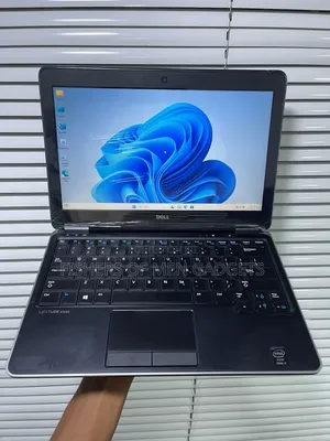 Laptop Dell Latitude E7240 8GB Intel Core i7 SSD 128GB