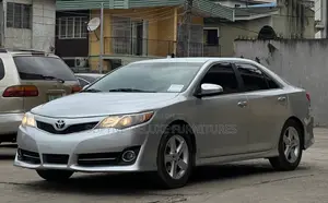 Toyota Camry 2014 Silver