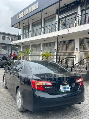 Toyota Camry 2012