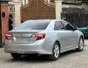 Toyota Camry 2014 Silver