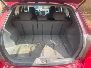 Toyota Matrix Hatchback FWD (1.8L 4cyl 5M) 2010 Red