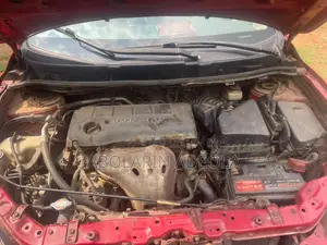 Toyota Matrix Hatchback FWD (1.8L 4cyl 5M) 2010 Red