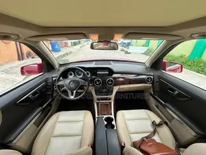 Mercedes-Benz GLK-Class 2013 Red