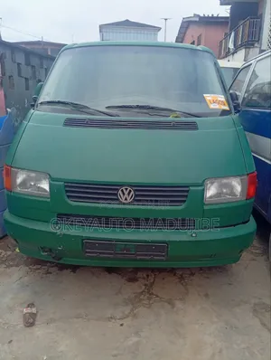 Volkswagen Transporter 2005 Green