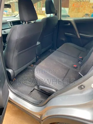 Toyota RAV4 Limited AWD (2.5L 4cyl 6A) 2016 Silver
