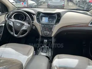 Hyundai Santa Fe Limited Ultimate AWD 2018 Red