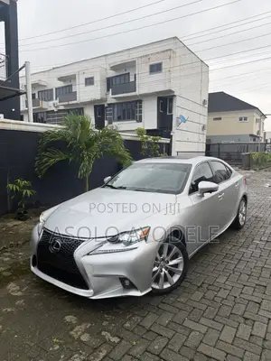 Lexus IS 300 AWD 2016 Silver