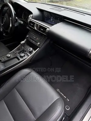 Lexus IS 300 AWD 2016 Silver
