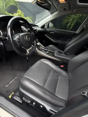 Lexus IS 300 AWD 2016 Silver