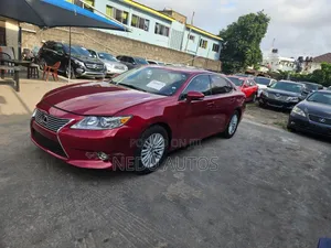Lexus ES 2014 Red