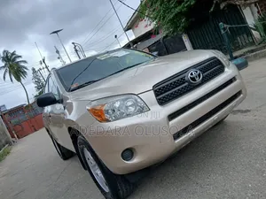 Toyota RAV4 2007 Gold