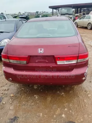 Honda Accord 2005 Red