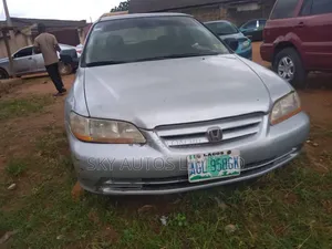 Honda Accord 2002 Silver