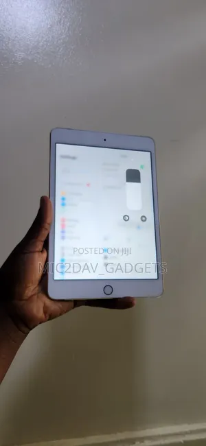 Apple iPad mini 4 128 GB