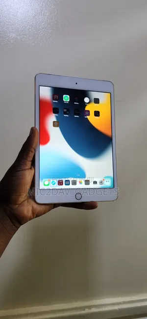 Apple iPad mini 4 128 GB