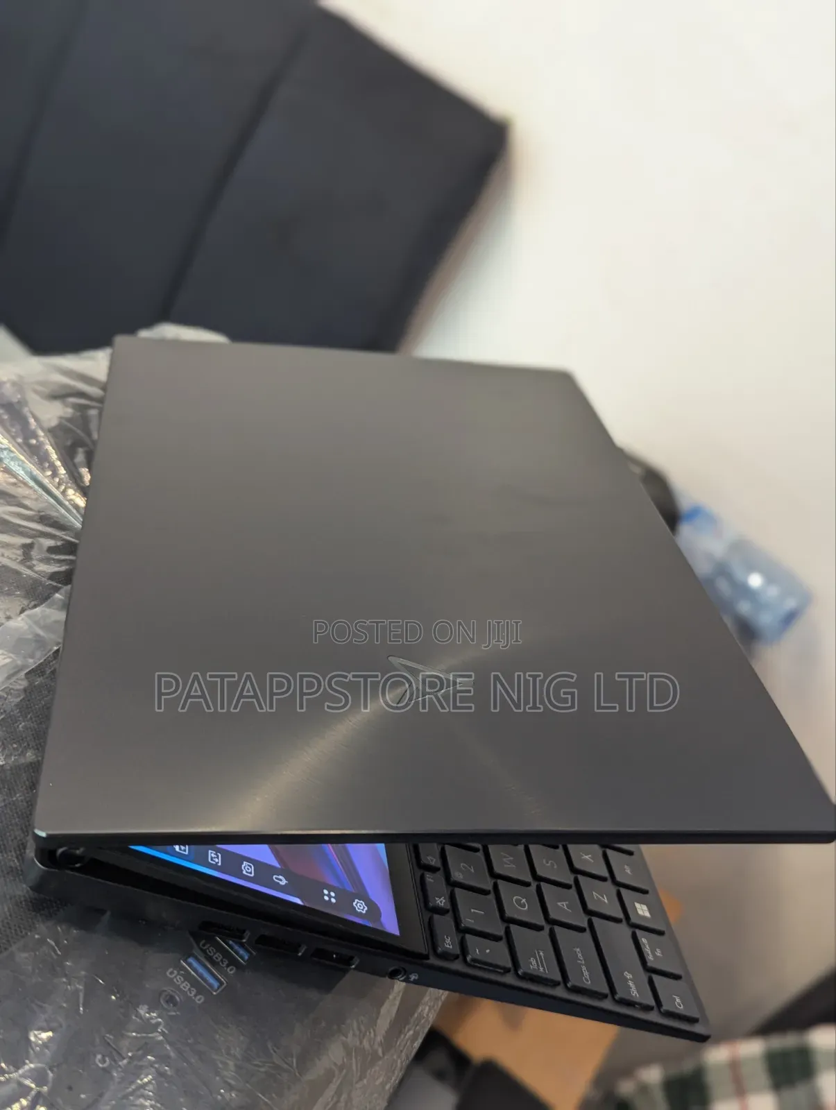 Laptop Asus Zenbook Pro Duo 15 OLED 16GB Intel Core i7 SSD 1T