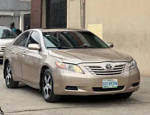 Toyota Camry 2008 Gold
