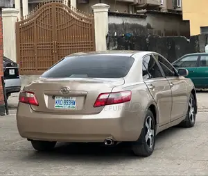 Toyota Camry 2008 Gold