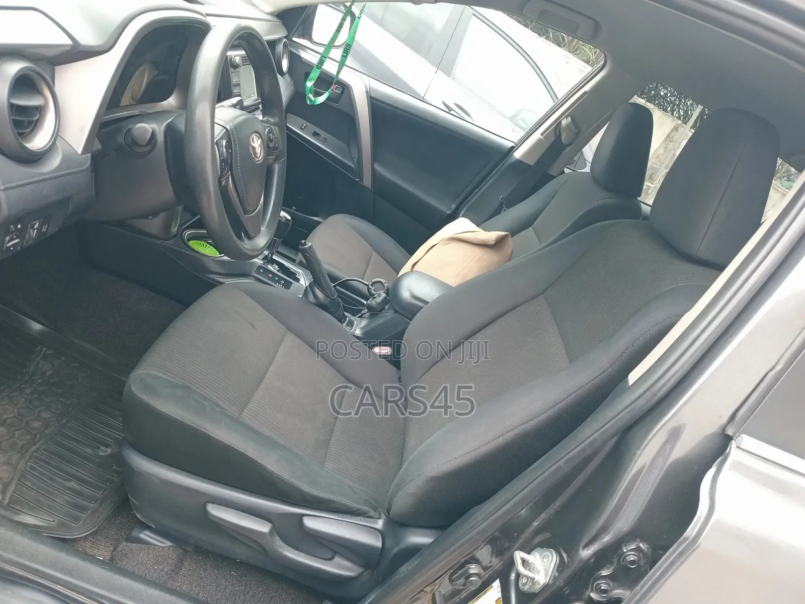 Toyota RAV4 2017 Gray