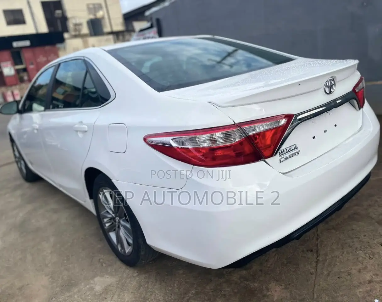 Toyota Camry 2014 White