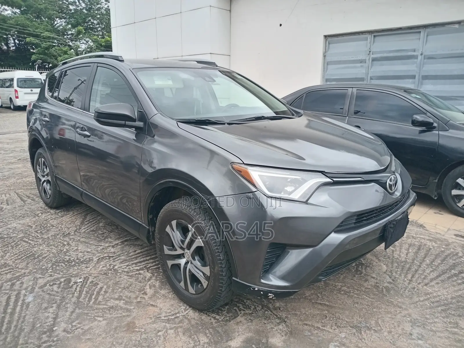 Toyota RAV4 2017 Gray