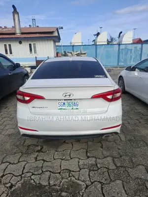 Hyundai Sonata Base Sedan FWD (2.4L 4cyl 6A) 2017 White