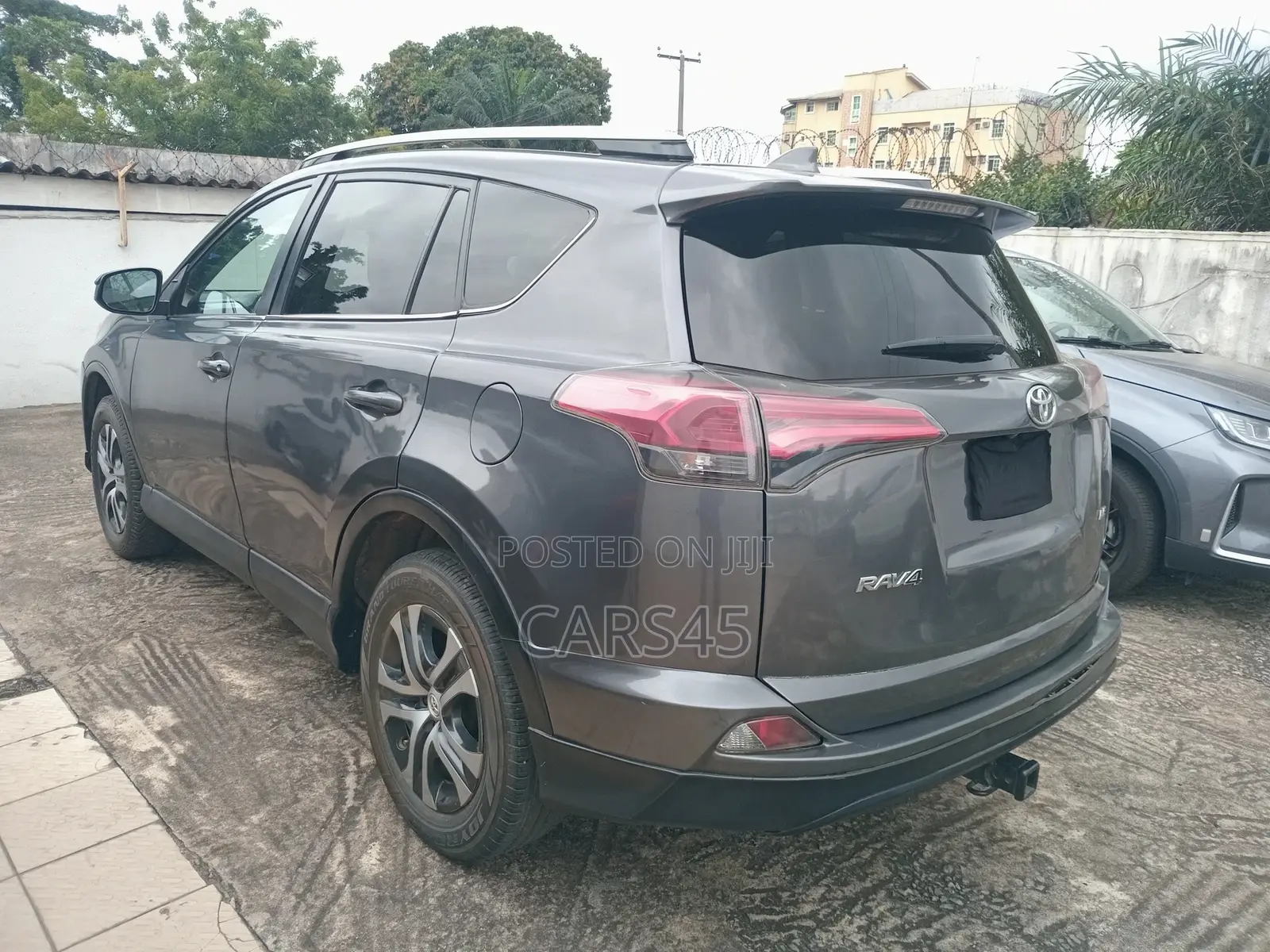 Toyota RAV4 2017 Gray