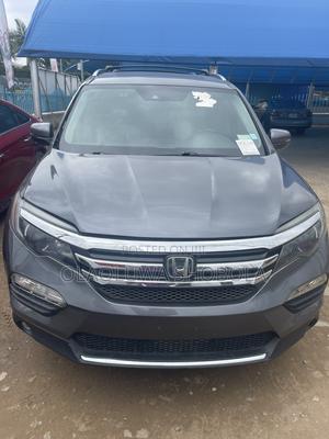 Honda Pilot Touring FWD 2018 Gray