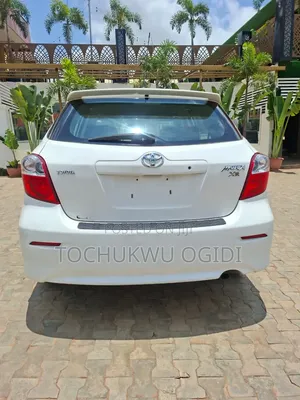 Toyota Matrix 2009 White