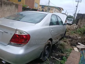 Toyota Camry 2004 Silver