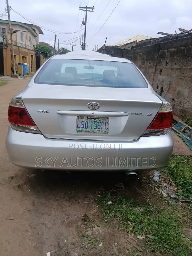 Toyota Camry 2004 Silver