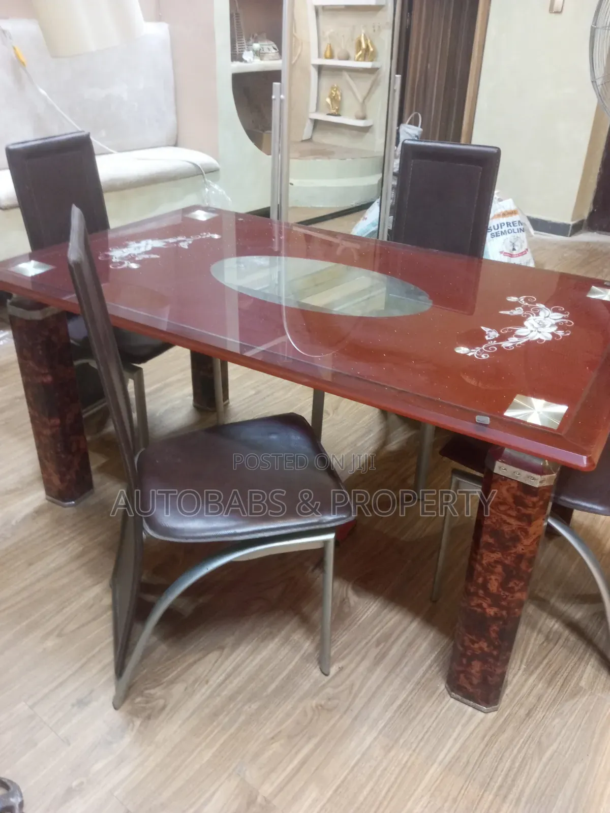 Neat Marble Dinning Set
