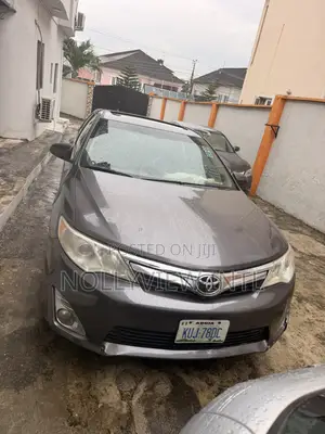 Toyota Camry 2014 Gray
