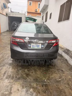 Toyota Camry 2014 Gray