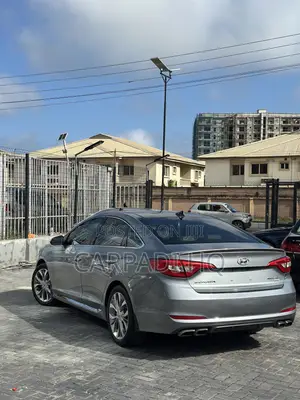 Hyundai Sonata Sport 2.0T 4dr Sedan (2.0L 4cyl Turbo 6A) 2015 Silver