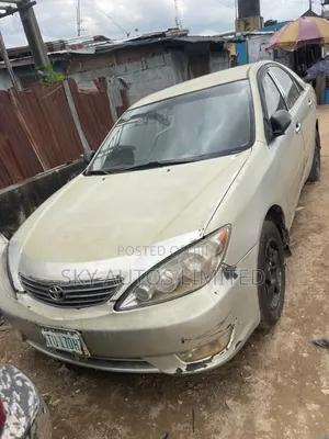 Toyota Camry 2004 Silver
