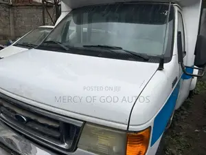 Ford E350 2007 White