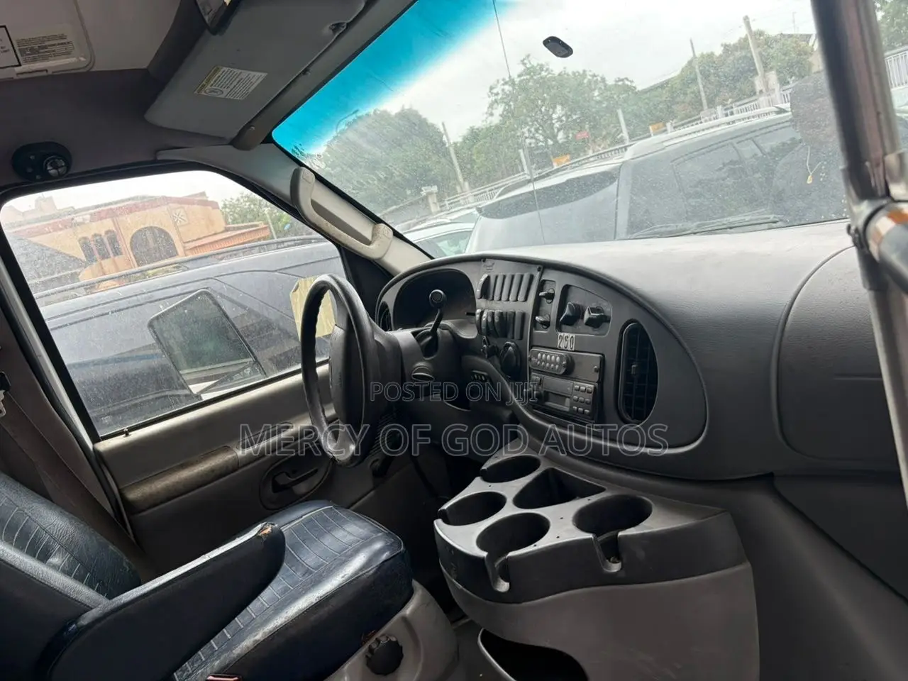 Ford E350 2007 White