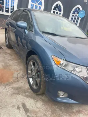 Toyota Venza 2010 Blue