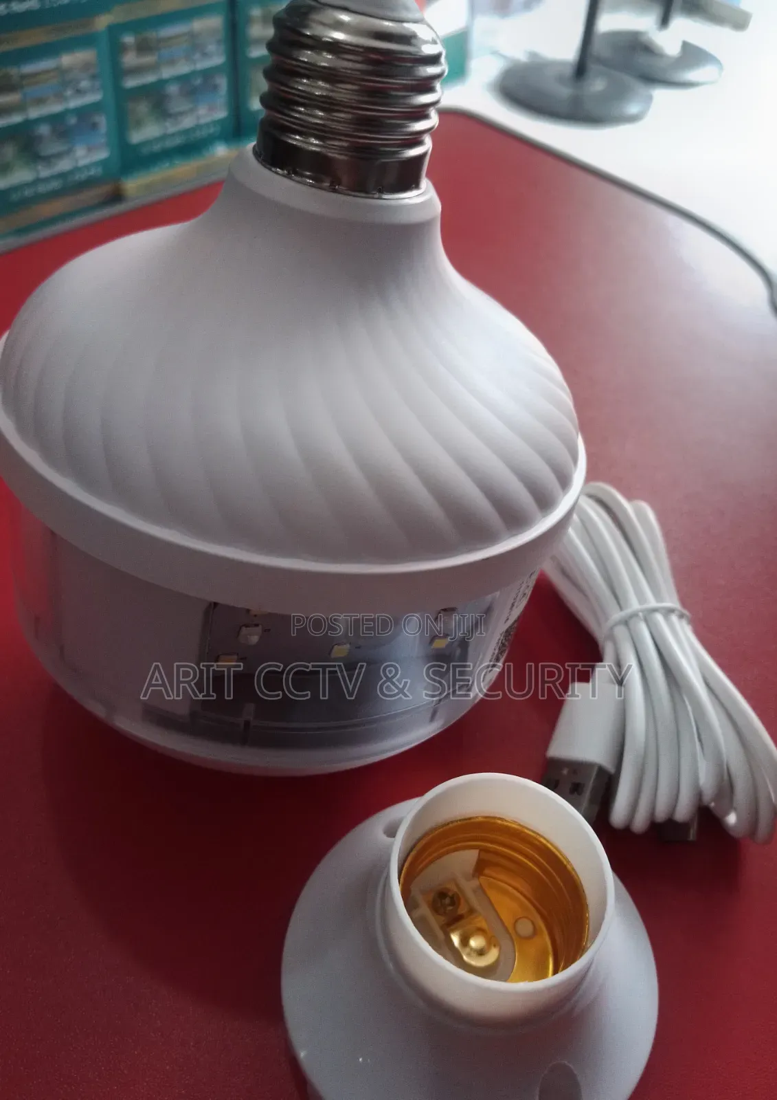 D8 Wi-Fi Bulb Camera