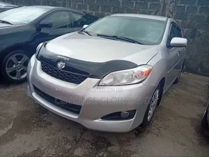 Toyota Matrix 2010 Silver