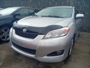 Toyota Matrix 2010 Silver