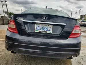 Mercedes-Benz C300 2007 Black